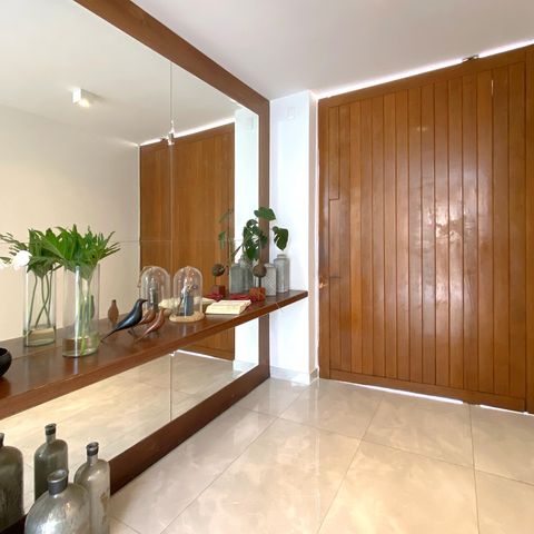 Casa de condomínio à venda com 348m², 4 quartos e 4 vagasHall de Entrada
