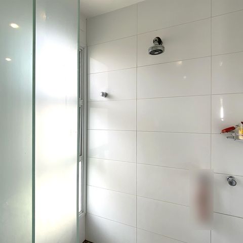 Casa de condomínio à venda com 348m², 4 quartos e 4 vagasBanheiro da Suíte 1
