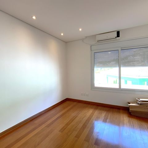 Casa de condomínio à venda com 348m², 4 quartos e 4 vagasSuite 2