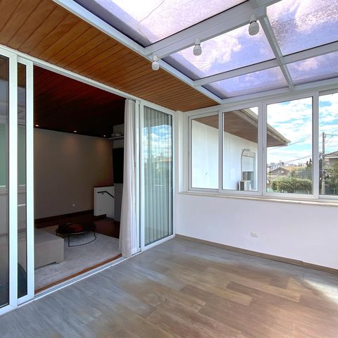 Casa de condomínio à venda com 348m², 4 quartos e 4 vagasVaranda da Sala de Estar