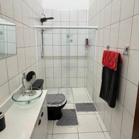 Casa à venda com 160m², 3 quartos e 3 vagasBanheiro da Suíte