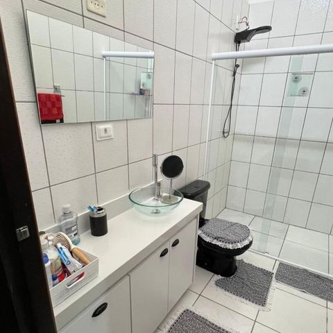 Casa à venda com 160m², 3 quartos e 3 vagasBanheiro da Suíte
