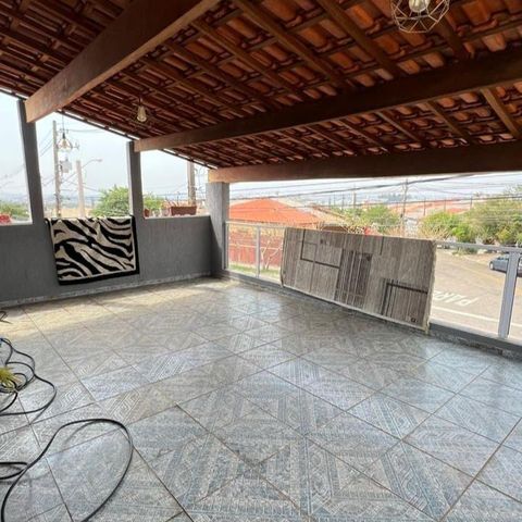 Casa à venda com 160m², 3 quartos e 3 vagasVaranda