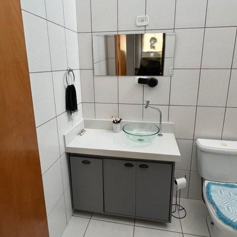 Casa à venda com 160m², 3 quartos e 3 vagasBanheiro Social