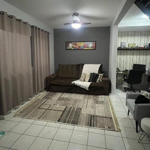 Casa à venda com 160m², 3 quartos e 3 vagasSala