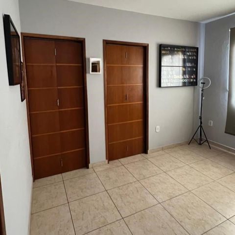 Casa à venda com 160m², 3 quartos e 3 vagasEscritório
