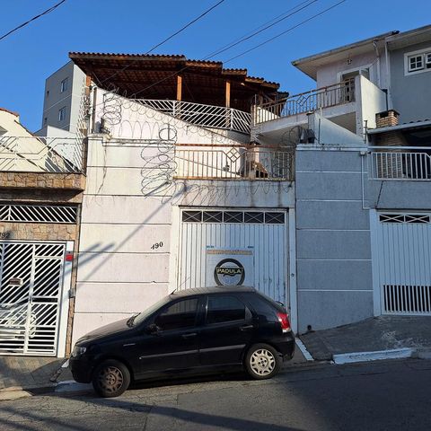 Casa à venda com 240m², 3 quartos e 3 vagas Casa à venda com 240m², 3 quartos e 3 vagasFachada 1