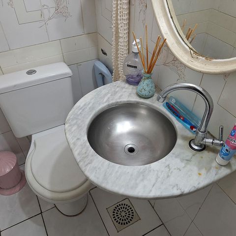 Casa à venda com 240m², 3 quartos e 3 vagas Casa à venda com 240m², 3 quartos e 3 vagasLavabo