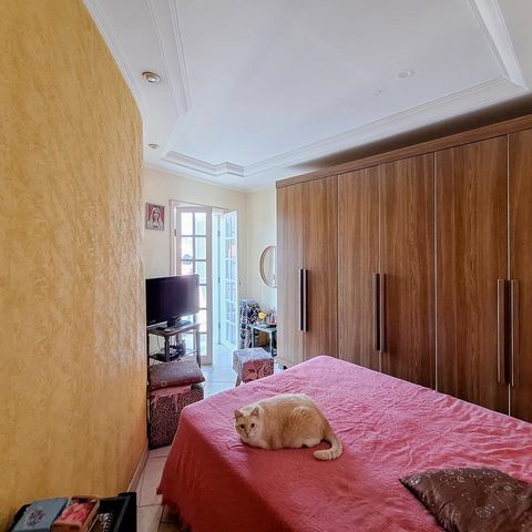 Casa à venda com 240m², 3 quartos e 3 vagas Casa à venda com 240m², 3 quartos e 3 vagasQuarto 2