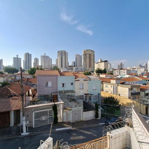 Casa à venda com 240m², 3 quartos e 3 vagas Casa à venda com 240m², 3 quartos e 3 vagasVista Quarto 2