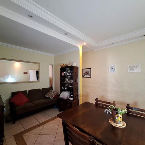 Casa à venda com 240m², 3 quartos e 3 vagas Casa à venda com 240m², 3 quartos e 3 vagasSala de Jantar