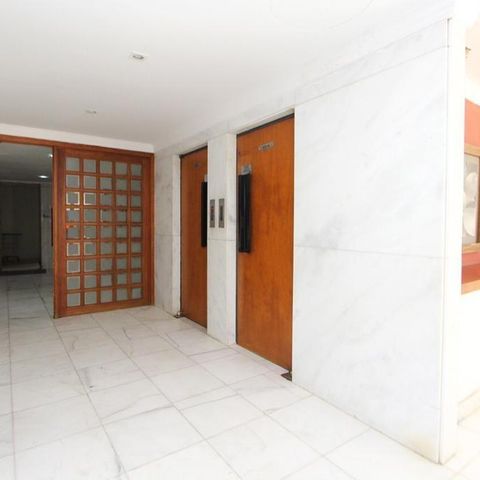 Apartamento para alugar com 192m², 4 quartos e 2 vagasHall