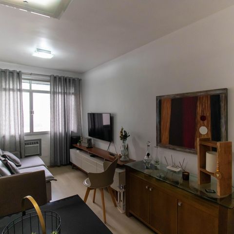 Apartamento à venda com 59m², 2 quartos e 1 vaga Apartamento à venda com 59m², 2 quartos e 1 vagaSala