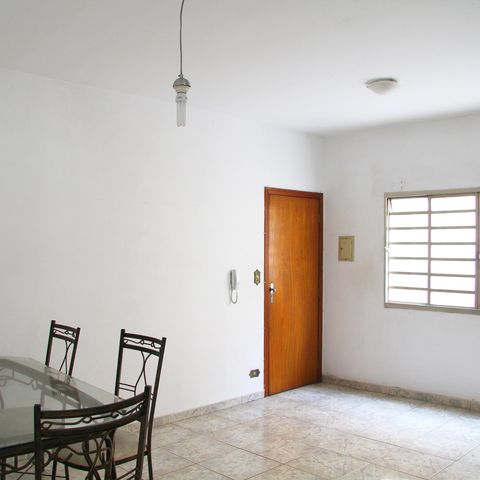 Apartamento à venda com 67m², 2 quartos e 1 vagaSala 