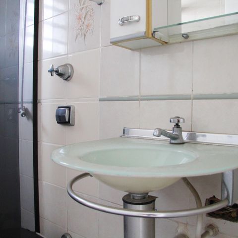 Apartamento à venda com 67m², 2 quartos e 1 vagaBanheiro Social