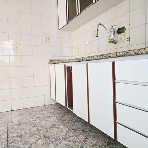 Apartamento à venda com 67m², 2 quartos e 1 vagaCozinha 