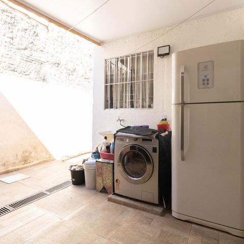 Casa à venda com 200m², 2 quartos e 3 vagasLavanderia