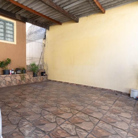 Casa à venda com 200m², 2 quartos e 3 vagasGaragem 