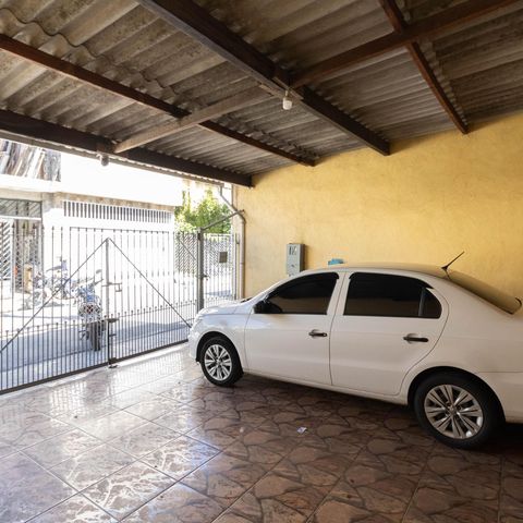 Casa à venda com 200m², 2 quartos e 3 vagasGaragem 