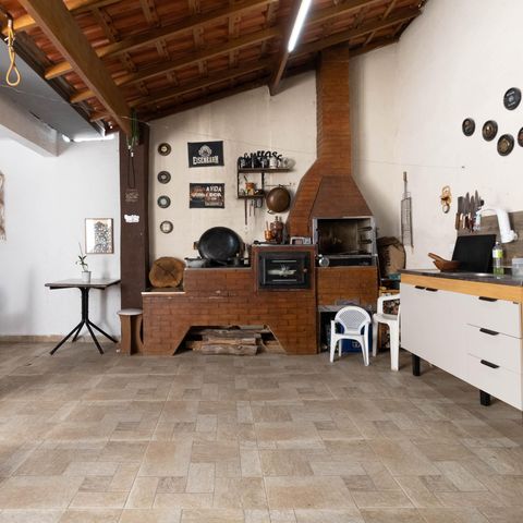 Casa à venda com 200m², 2 quartos e 3 vagasÁrea Gourmet - Churrasqueira