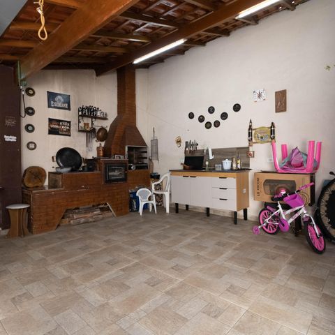 Casa à venda com 200m², 2 quartos e 3 vagasÁrea Gourmet - Churrasqueira