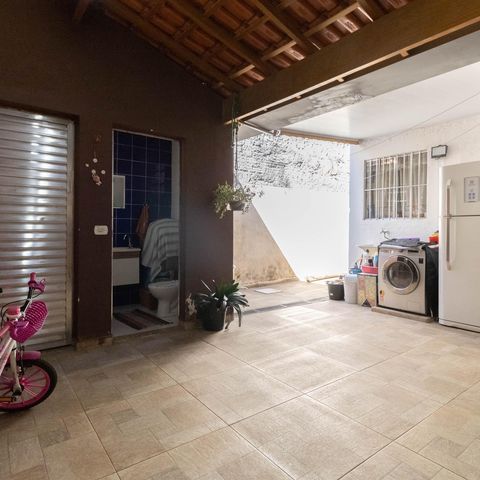 Casa à venda com 200m², 2 quartos e 3 vagasQuintal