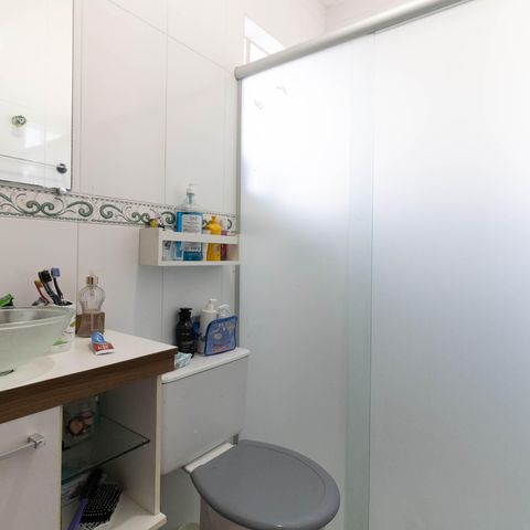 Casa à venda com 200m², 2 quartos e 3 vagasBanheiro 