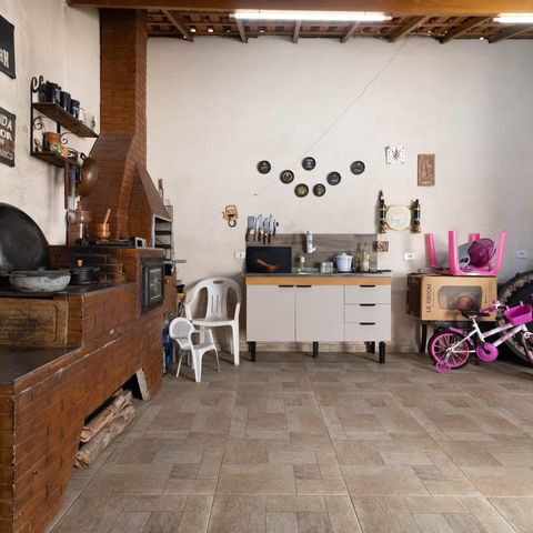 Casa à venda com 200m², 2 quartos e 3 vagasÁrea Gourmet - Churrasqueira