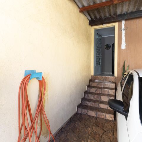 Casa à venda com 200m², 2 quartos e 3 vagasEntrada 