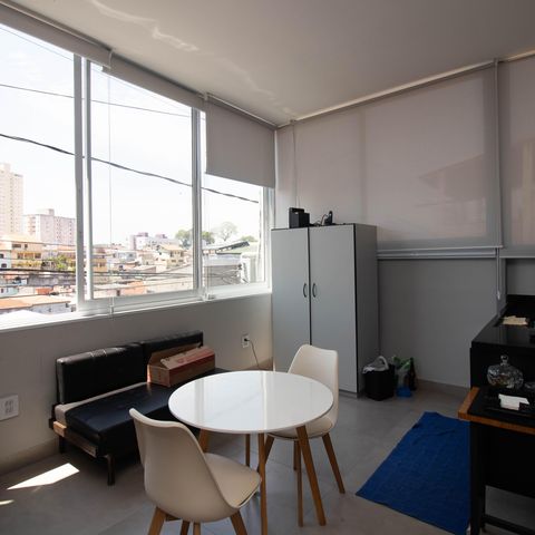 Casa à venda com 539m², 4 quartos e 4 vagas Casa à venda com 539m², 4 quartos e 4 vagasEscritório