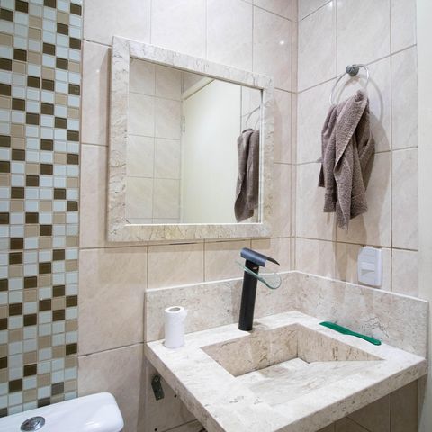 Casa à venda com 539m², 4 quartos e 4 vagas Casa à venda com 539m², 4 quartos e 4 vagasBanheiro