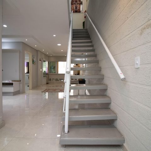 Casa à venda com 539m², 4 quartos e 4 vagas Casa à venda com 539m², 4 quartos e 4 vagasSala