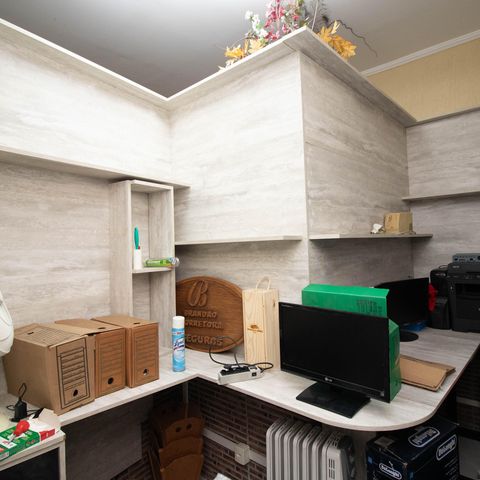 Casa à venda com 539m², 4 quartos e 4 vagas Casa à venda com 539m², 4 quartos e 4 vagasEscritório