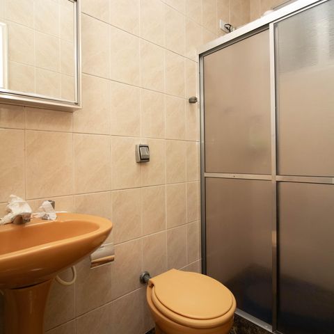 Casa à venda com 539m², 4 quartos e 4 vagas Casa à venda com 539m², 4 quartos e 4 vagasBanheiro da Suíte 2