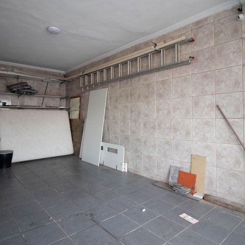 Casa à venda com 539m², 4 quartos e 4 vagas Casa à venda com 539m², 4 quartos e 4 vagasGaragem