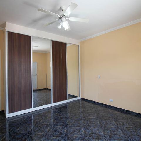 Casa à venda com 539m², 4 quartos e 4 vagas Casa à venda com 539m², 4 quartos e 4 vagasQuarto 4 - suíte