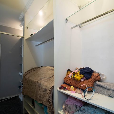 Casa à venda com 539m², 4 quartos e 4 vagas Casa à venda com 539m², 4 quartos e 4 vagasCloset - Quarto 2