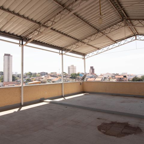 Casa à venda com 539m², 4 quartos e 4 vagas Casa à venda com 539m², 4 quartos e 4 vagasTerraço