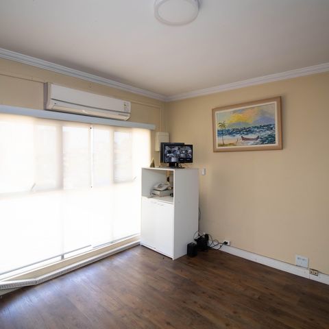 Casa à venda com 539m², 4 quartos e 4 vagas Casa à venda com 539m², 4 quartos e 4 vagasSala 2