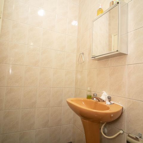 Casa à venda com 539m², 4 quartos e 4 vagas Casa à venda com 539m², 4 quartos e 4 vagasBanheiro da Suíte 2