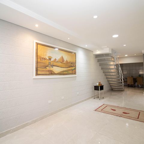 Casa à venda com 539m², 4 quartos e 4 vagas Casa à venda com 539m², 4 quartos e 4 vagasSala
