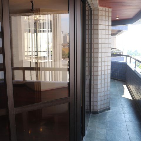 Apartamento à venda com 205m², 4 quartos e 3 vagasVaranda da Sala