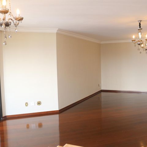 Apartamento à venda com 205m², 4 quartos e 3 vagasSala