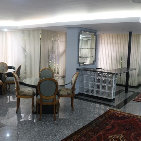Apartamento à venda com 205m², 4 quartos e 3 vagasÁrea comum - Salão de festas