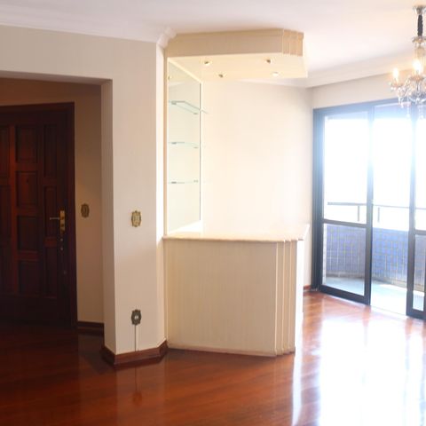 Apartamento à venda com 205m², 4 quartos e 3 vagasSala