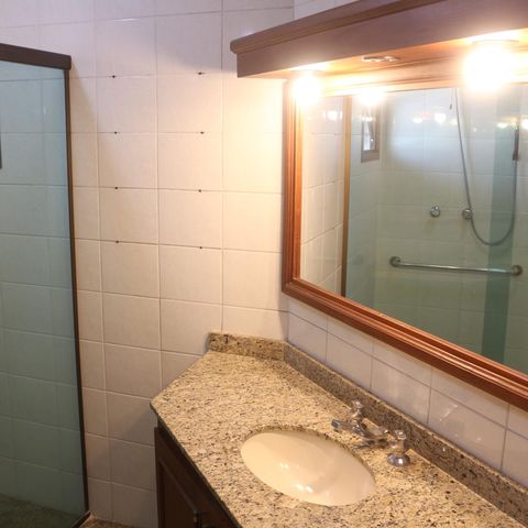 Apartamento à venda com 205m², 4 quartos e 3 vagasBanheiro