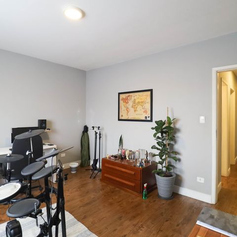 Casa à venda com 215m², 3 quartos e 4 vagas