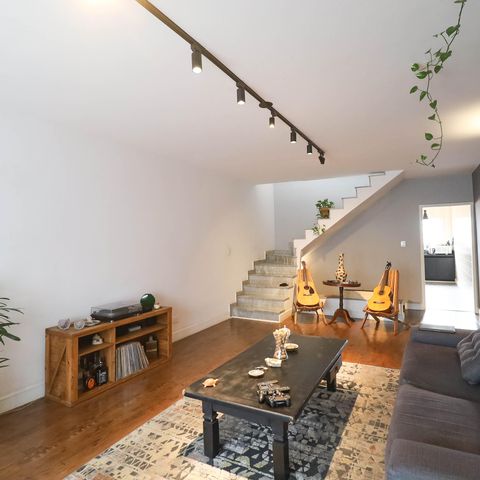 Casa à venda com 215m², 3 quartos e 4 vagas