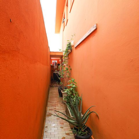 Casa à venda com 215m², 3 quartos e 4 vagas