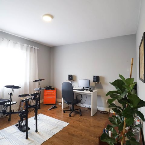 Casa à venda com 215m², 3 quartos e 4 vagas